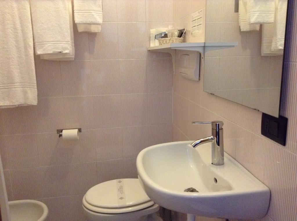 Hotel Flory 산타마르게리타리구레 외부 사진