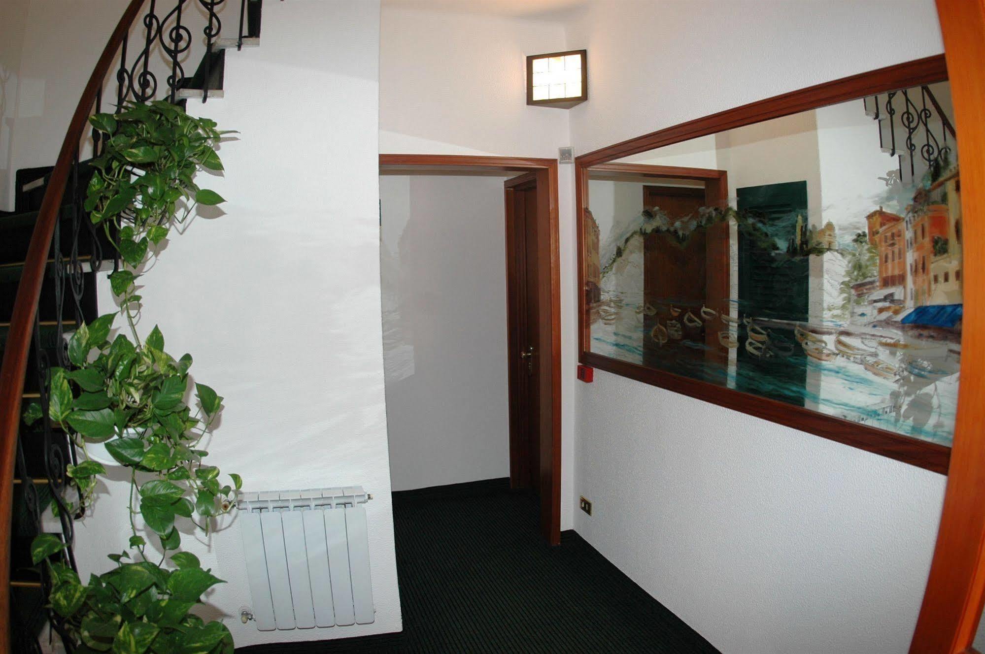 Hotel Flory 산타마르게리타리구레 외부 사진