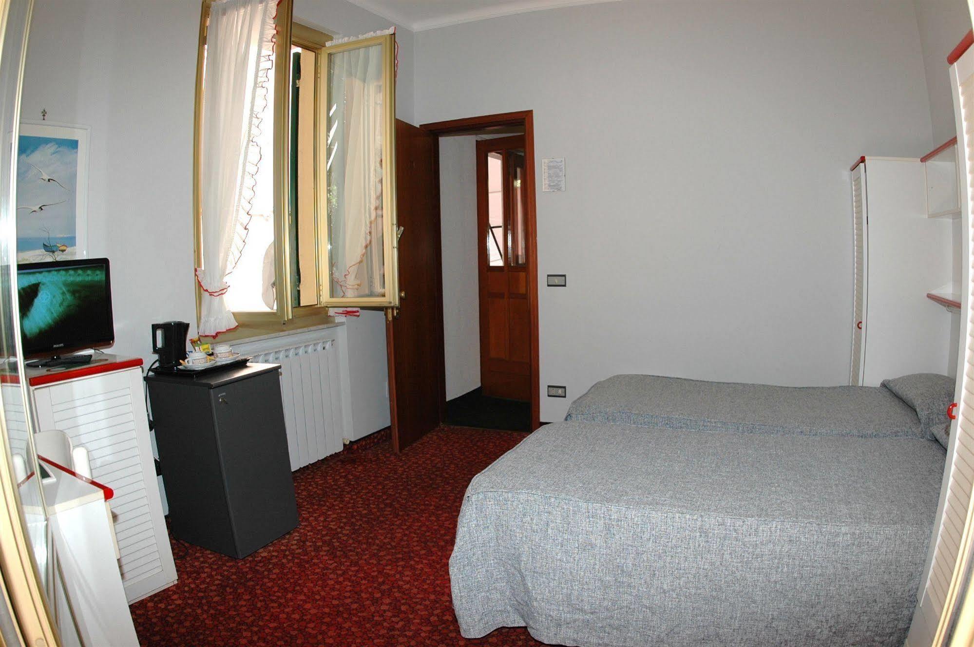 Hotel Flory 산타마르게리타리구레 외부 사진